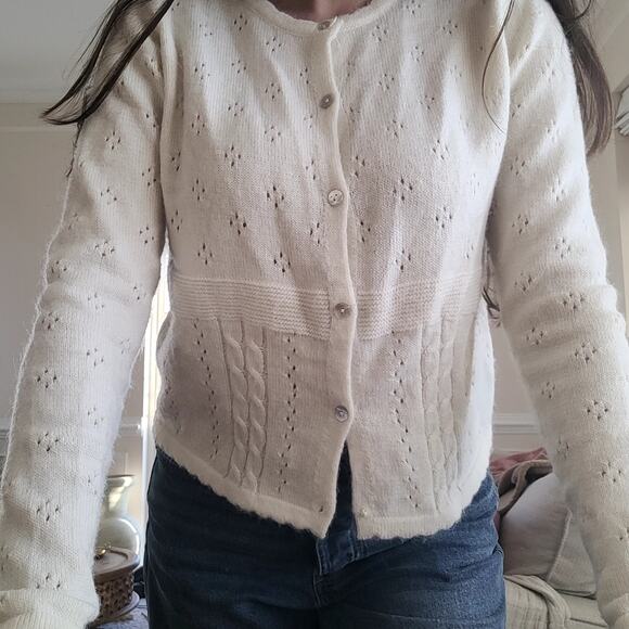 Q House Ivory Pointelle Cardigan Sweater Sz S - Picture 2 of 6